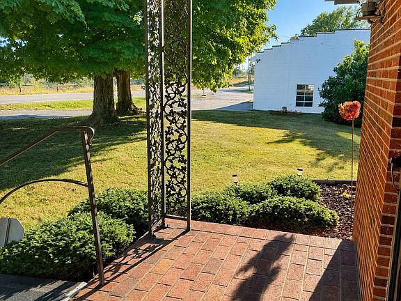 5th image of 9930 Mount Sterling Rd