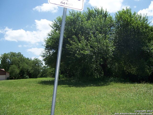 2nd image of 872 E Sunshine Dr