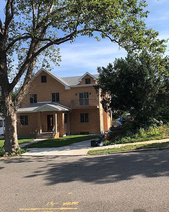 2nd image of 5031 Morenci Ln