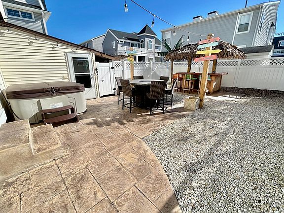 4th image of 8011 Landis Ave W #Sea