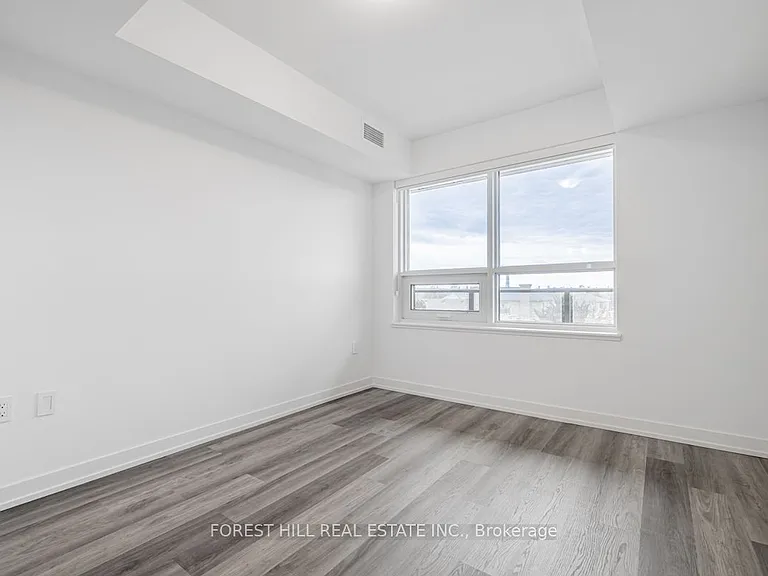 556 Marlee Ave #301 — Photo 24