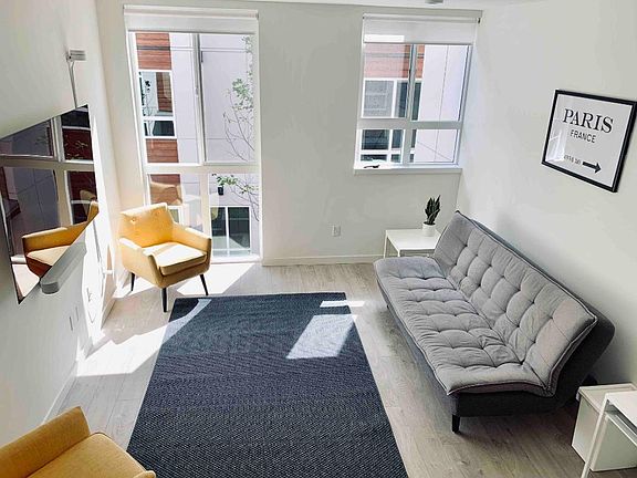 4th image of 7528 15th Ave NW #B