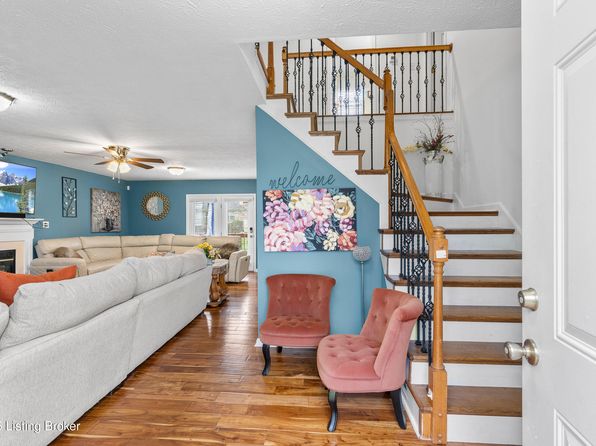 270 Spring House Ln, Louisville, KY 40229