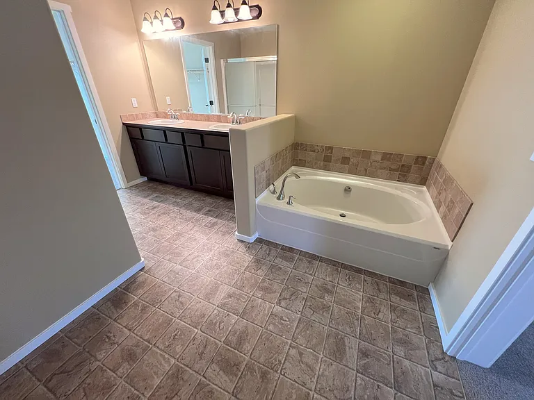 4605 W Magrath Dr — Photo 51