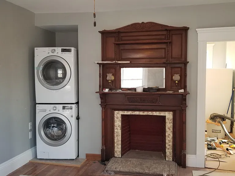48 Riverside St #2F — Photo 1