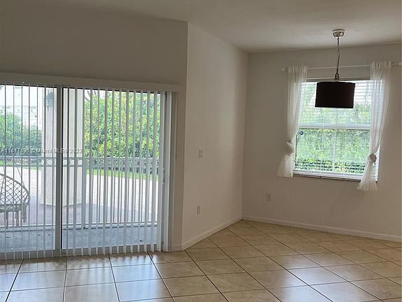 3rd image of 11503 NW 89th St APT 104