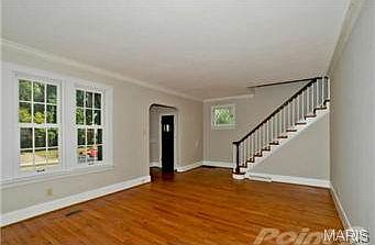 3rd image of 230 E Adams Ave