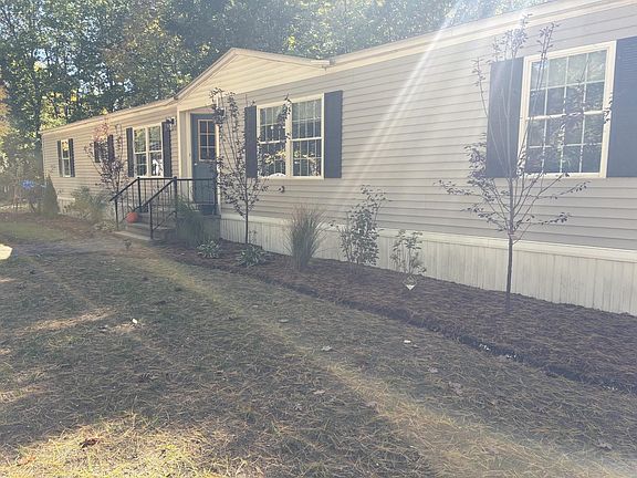 3rd image of 4 Sunny Oaks Terrace