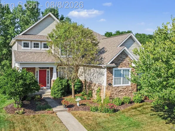 4141 Oak St, Grand Blanc, MI 48439