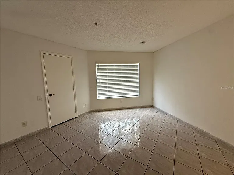 3900 Southpointe Dr #120 — Photo 10