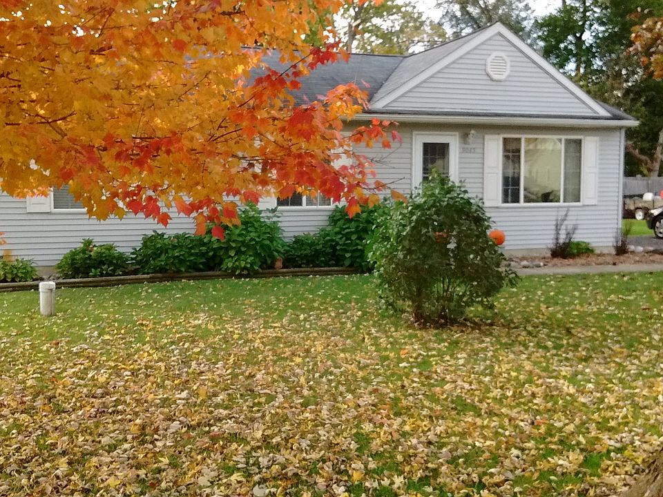 1st image of 9065 Forest Dr
