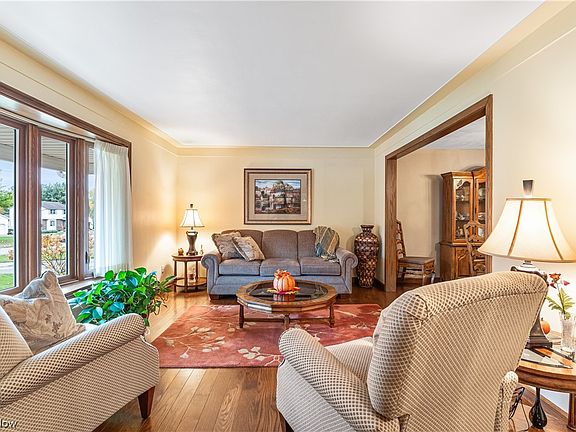 4th image of 8375 Morningside Dr