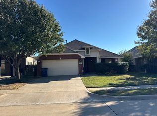 712 Cheryl St, Crowley, TX 76036