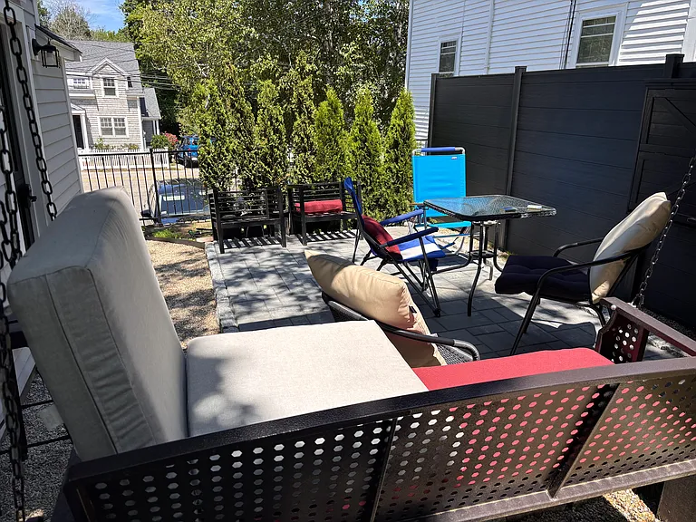 20 Pleasant St — Photo 11