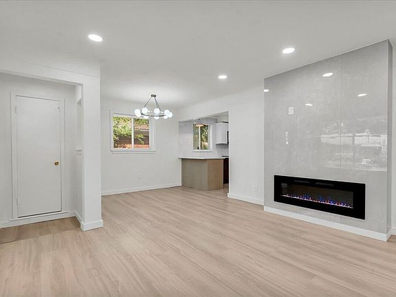 3rd image of 14421 Rosemary Blvd