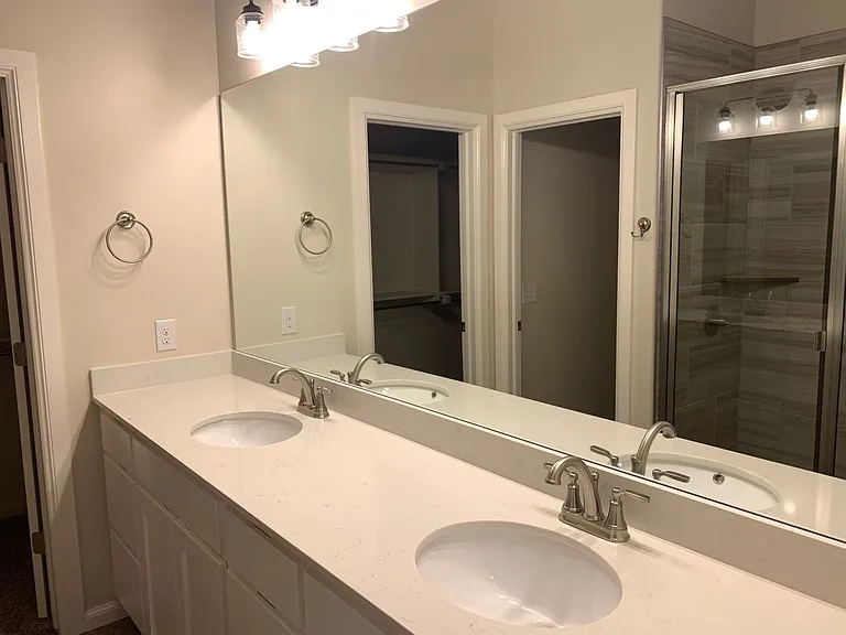 3424 Enclave Ln — Photo 2