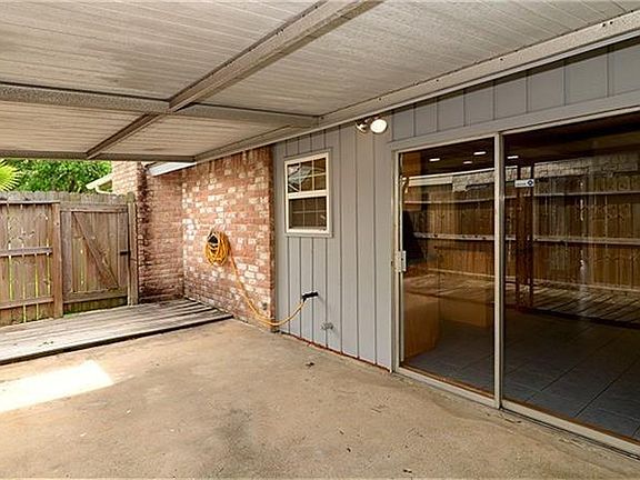 3rd image of 16923 Creek Line Dr