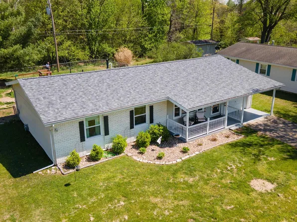 703 S Hadfield St, Marion, IL 62959