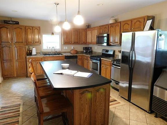 4th image of 18331 Church St #18331B