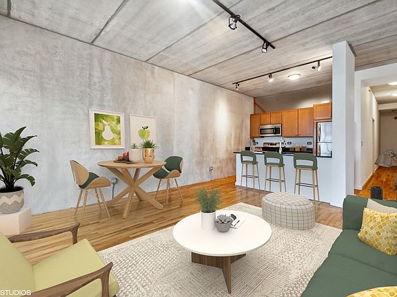 4th image of 630 N Franklin St #905