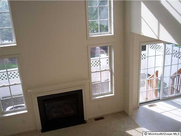 2nd image of 9 Ironwood Ct