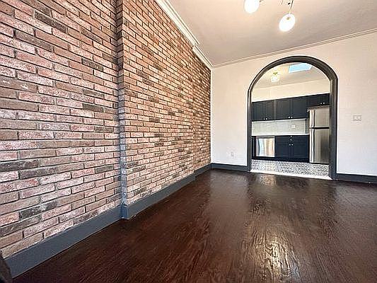 3rd image of 331 Jefferson Ave Floor 3