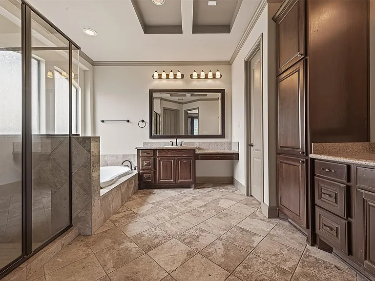27411 Manor Falls Ln — Photo 26