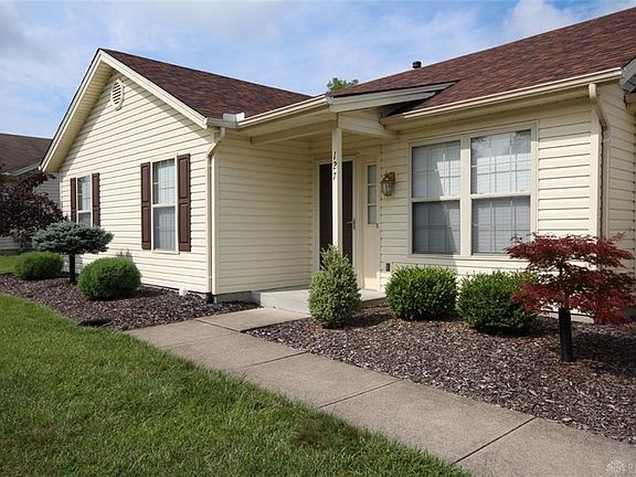 2nd image of 127 Sweet Gum Dr