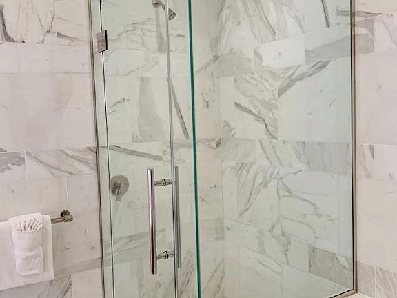 4th image of 18 W 48th St APT 6D