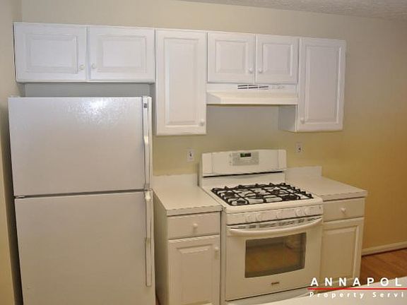 5th image of 651 Burtons Cove Way Unit 4