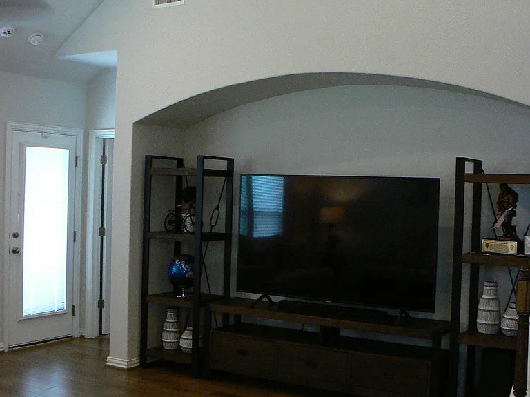 5900 Bucine Cv — Photo 8
