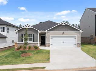 355 Murray Ln, Hoschton, GA