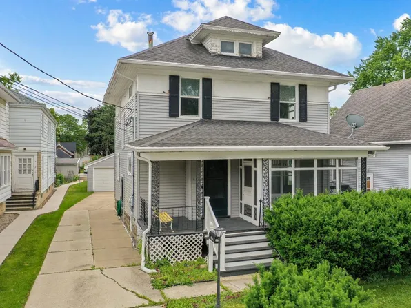 217 12th Ave, Green Bay, WI 54303