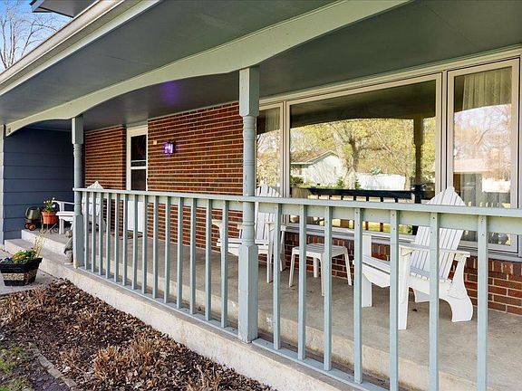 2nd image of 1308 Woods Cir
