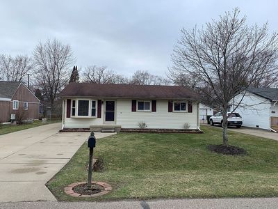 3066 Hessel Ave, Rochester Hills, MI, 48307