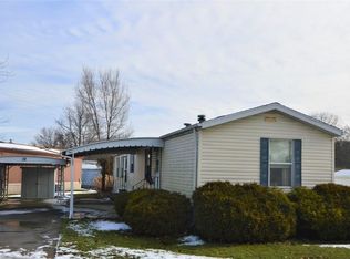 54 Flagler Dr #54, Olmsted Falls, OH 44138