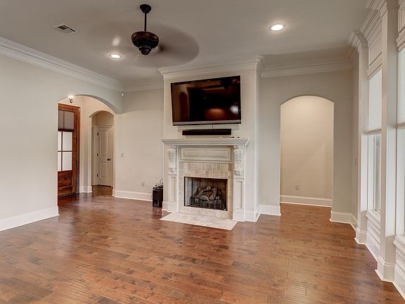 4th image of 103 Whitewater Dr