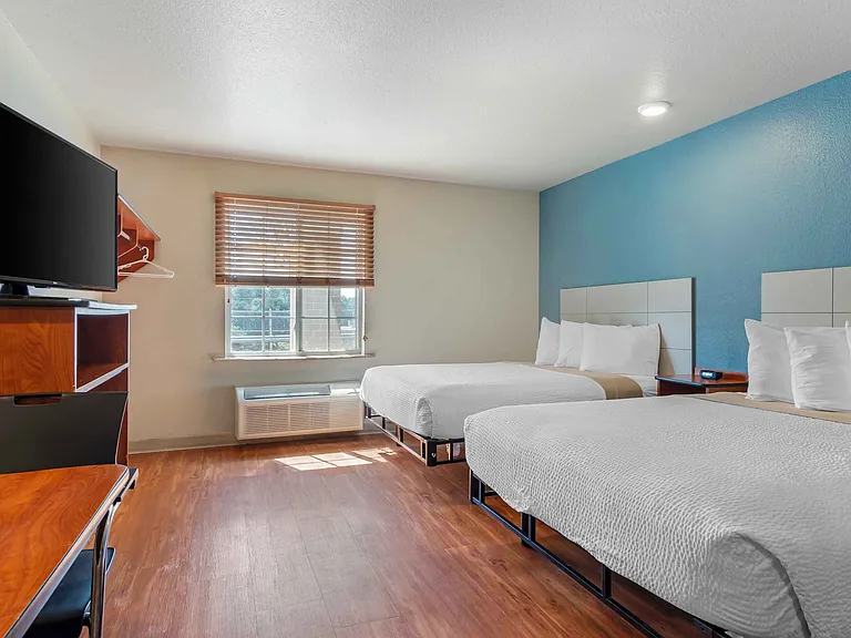 Studio Suite - 2 Queen Beds