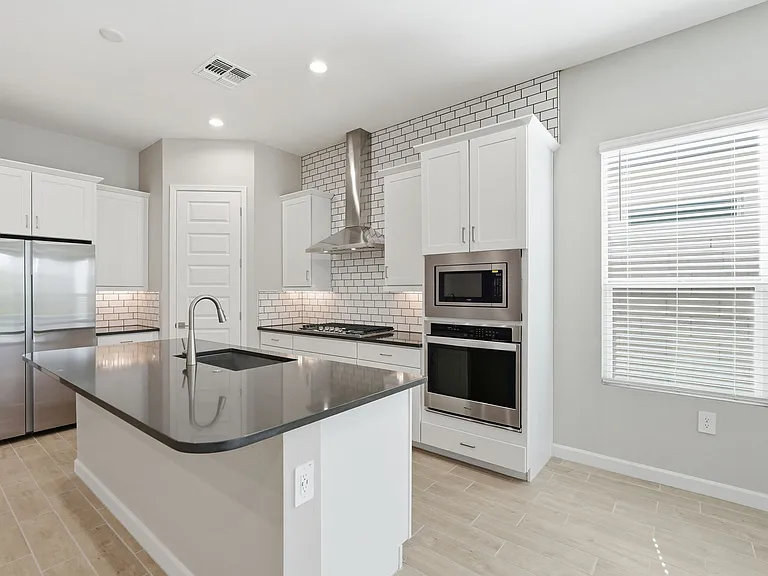 5028 E Shady Glen Ave — Photo 10