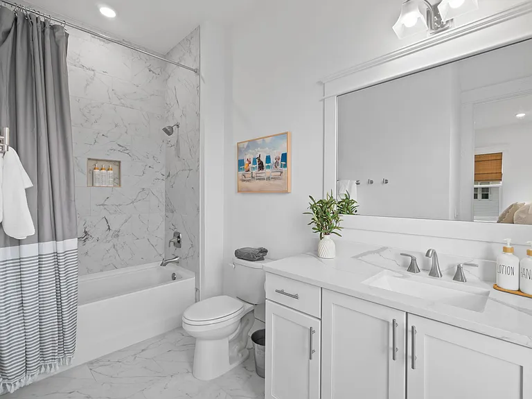 49 Seaboard Ln — Photo 48