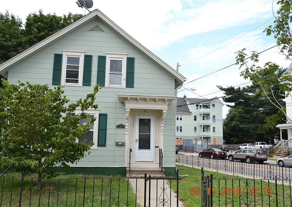 1st image of 104 Illinois St
