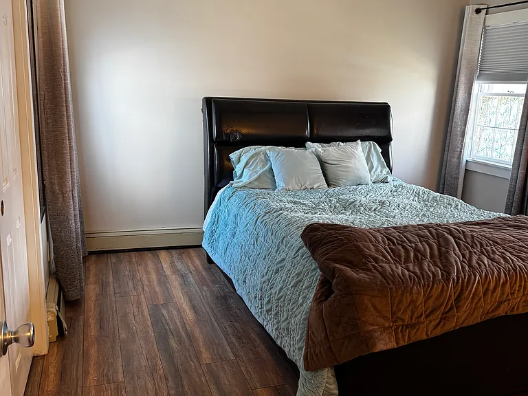 42 Essex St #1 — Photo 9