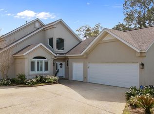 735 Saint Andrews Dr E, Gulf Shores, AL 36542