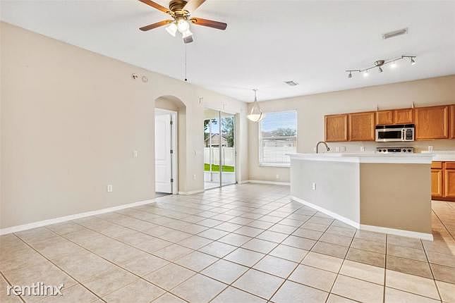 1st image of 3132R Evansdale Ct