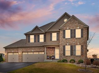 8248 Spring Lake Dr, Shakopee, MN 55379