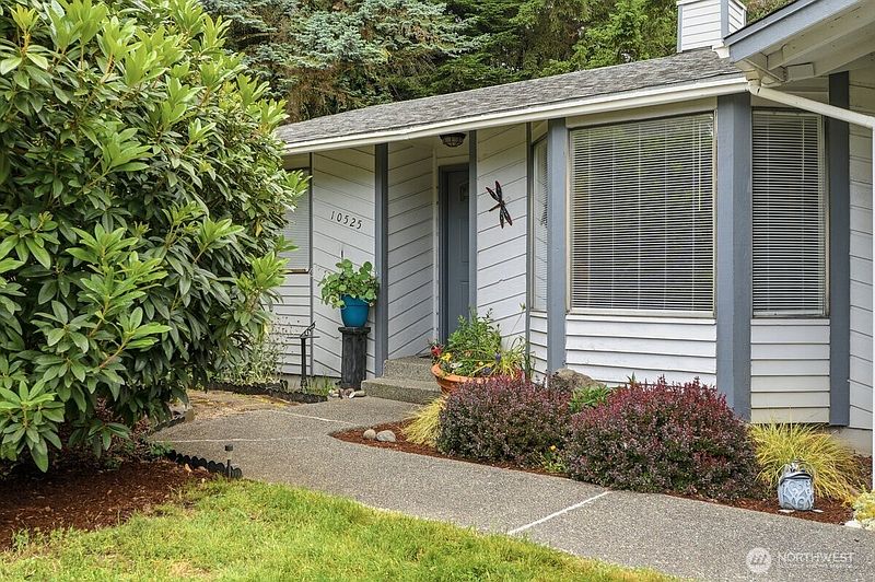 2nd image of 10525 10527 24th Street Ct E