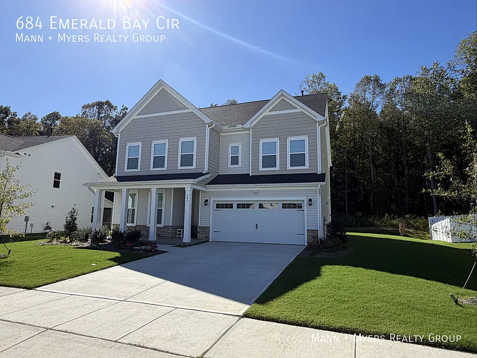 684 Emerald Bay Cir