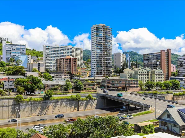 775 Kinalau Pl APT 801, Honolulu, HI 96813