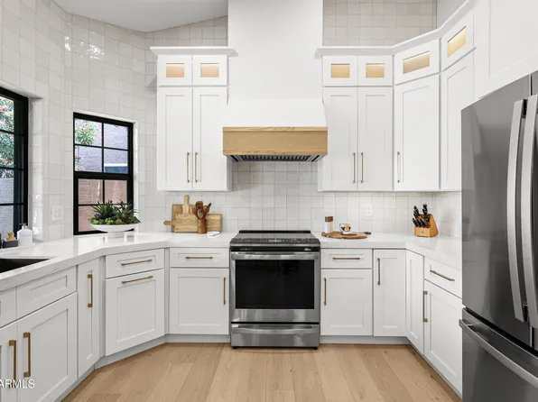 8572 E SAN FELIPE Drive, Scottsdale, AZ 85258