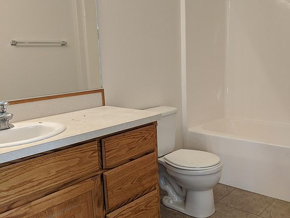 5th image of 3124 Chasewood Dr APT 2